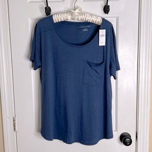 American Eagle Blue Scoop Neck Tee
